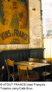 typisches Cafe in Bourdeaux